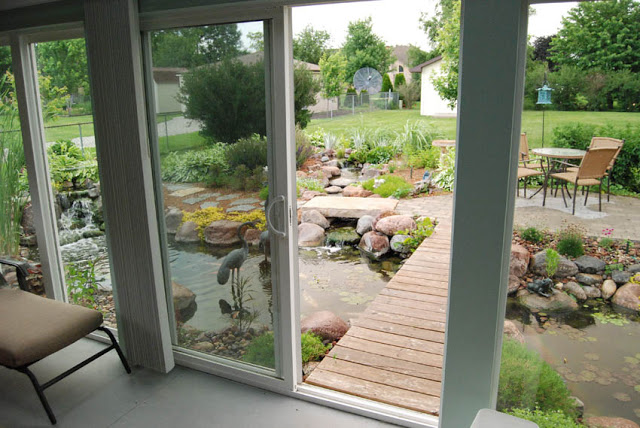 What's Outside Your Window? - Aquascape, Inc.