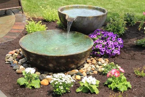 Aquascape Spillway Bowls can also easily be linked together creating a unique modern standalone water feature.